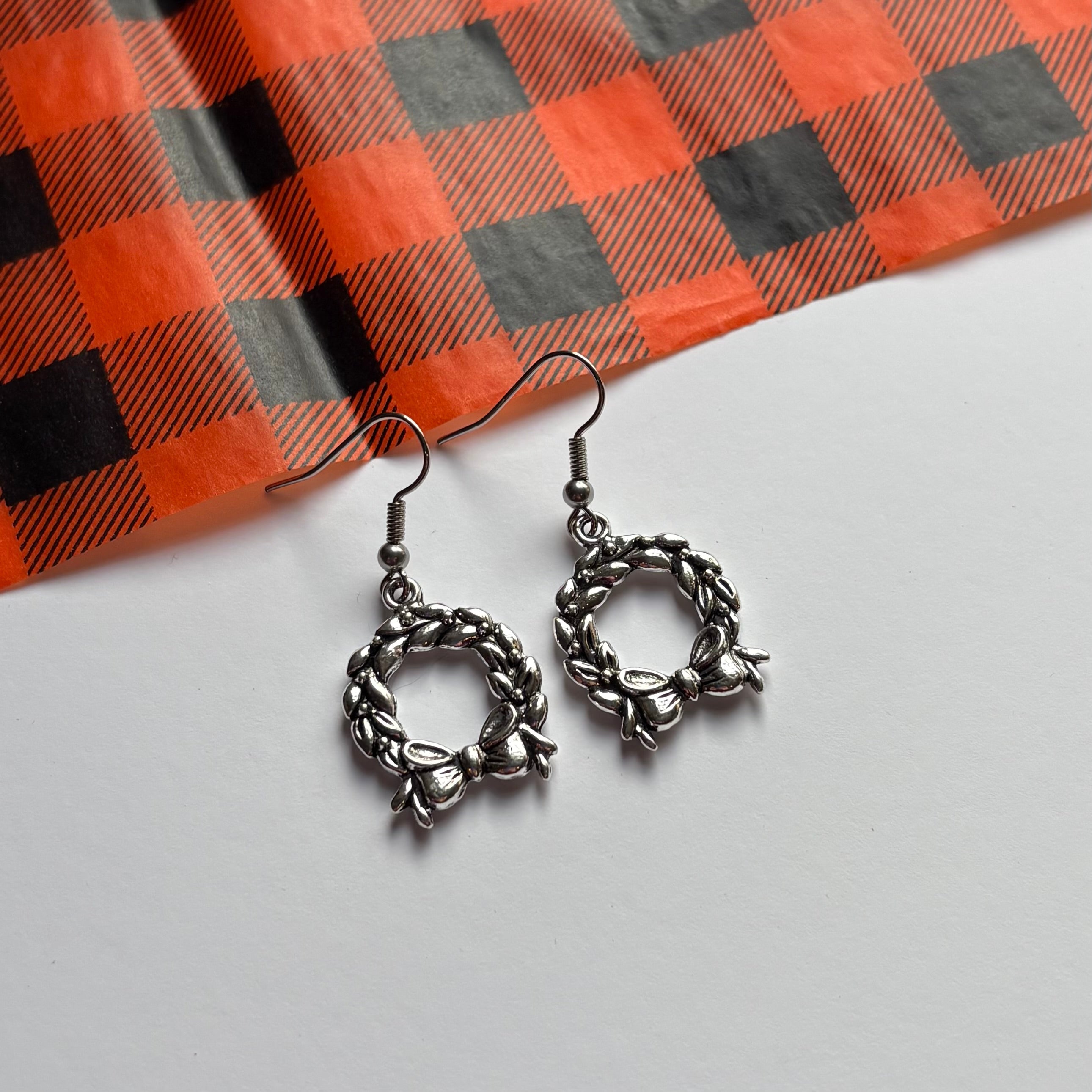 Silver dangle Christmas wreath earrings