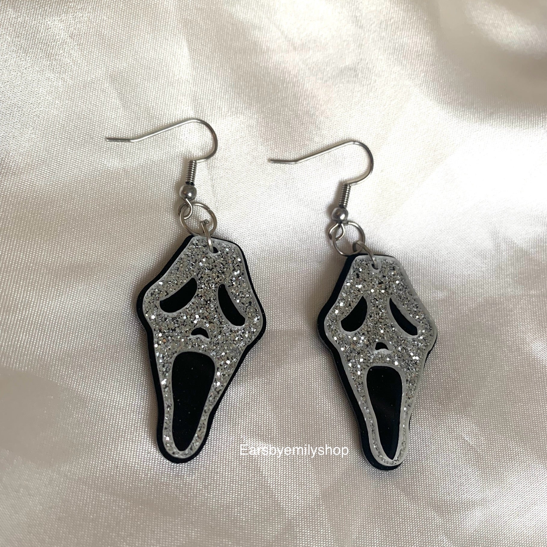 Black and glitter silver mask Halloween face scream horror earrings