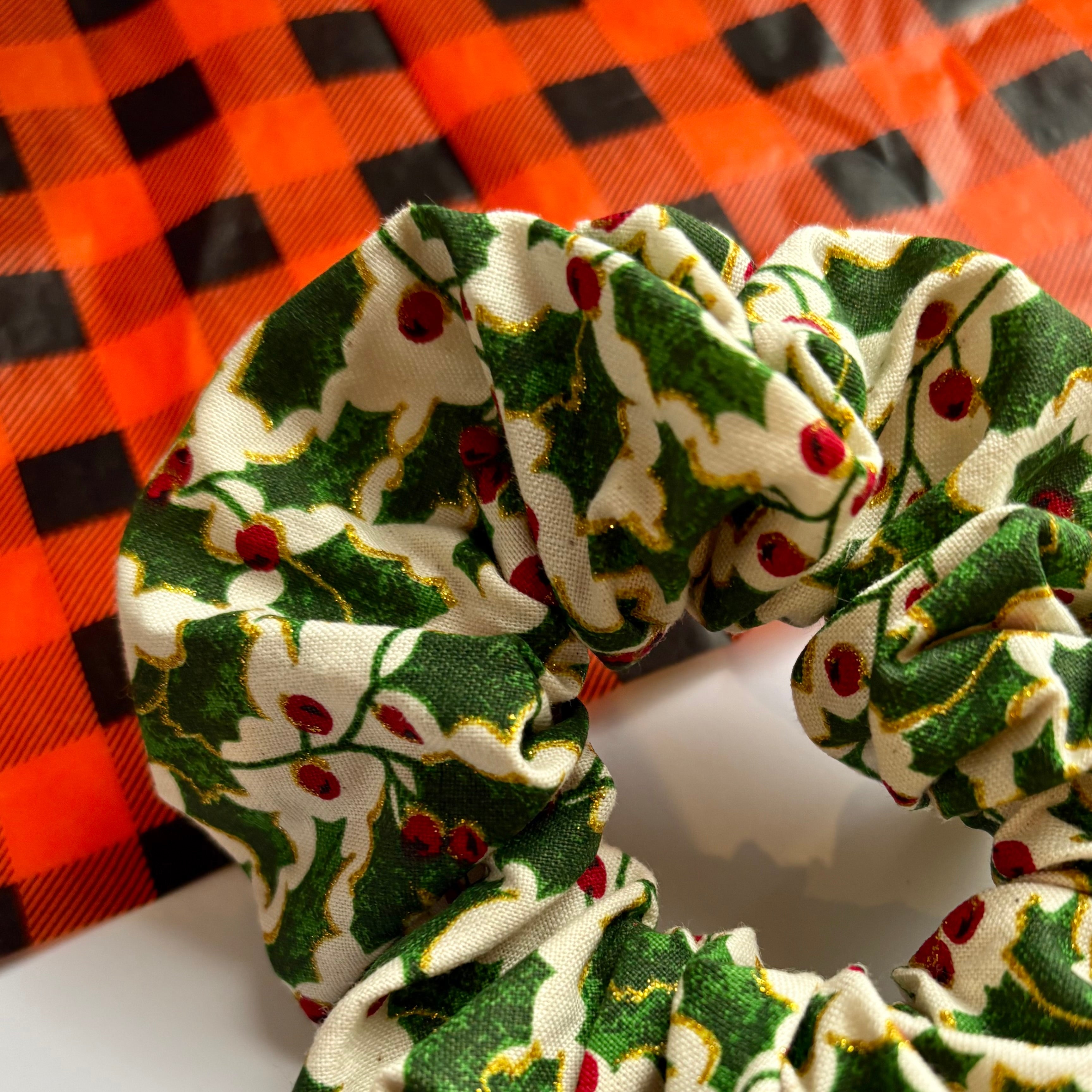 Cool large glitter holly plant Christmas scrunchie with gold glitter