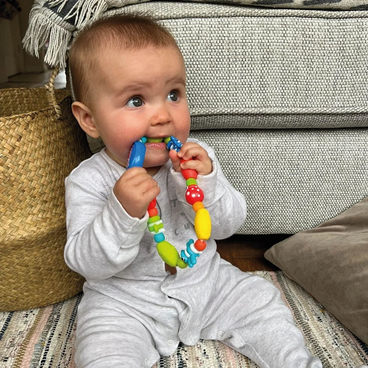 Nuby Bug a Loop Teether - Multicolour