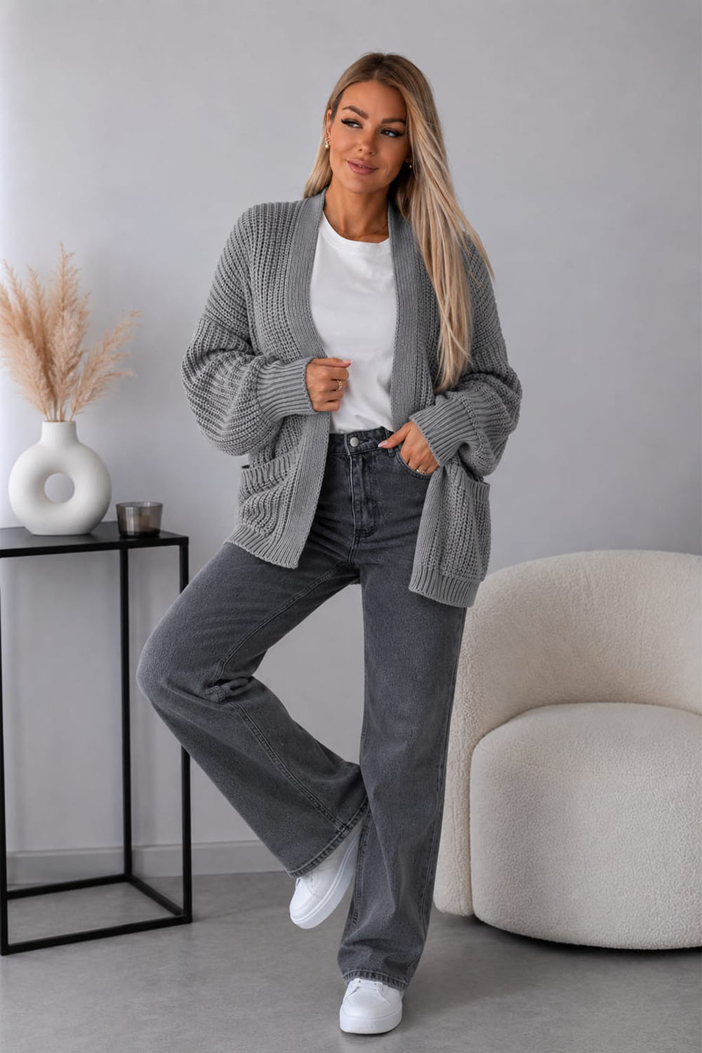 Ladies Over-sized Cropped Short Balloon Pocket Knitted Cardigan