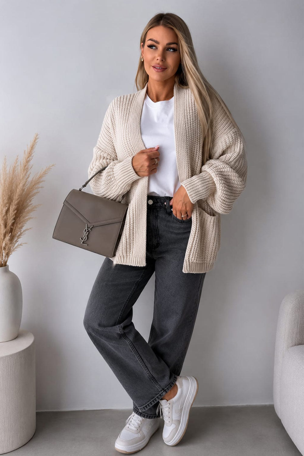Ladies Over-sized Cropped Short Balloon Pocket Knitted Cardigan