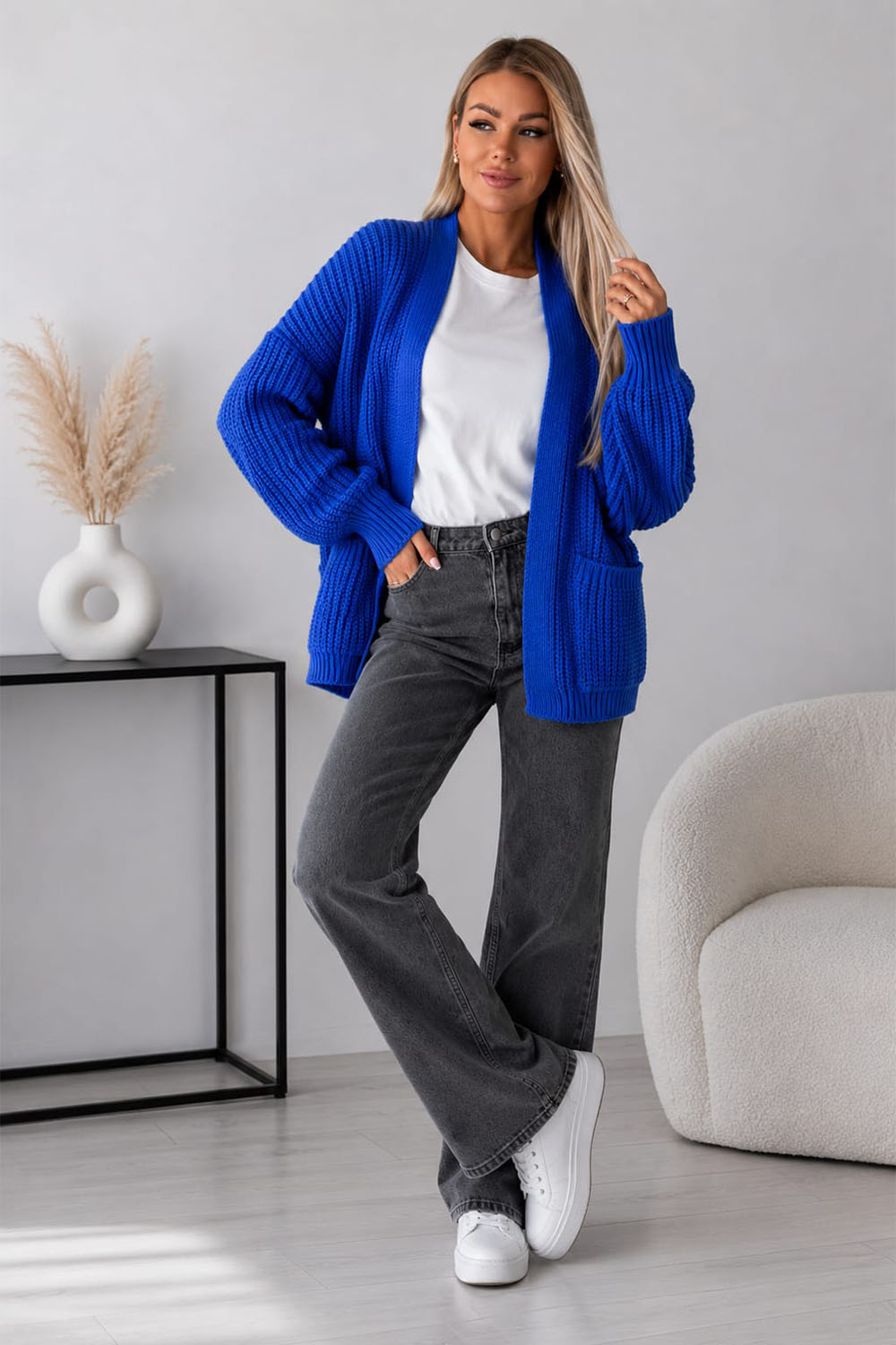 Ladies Over-sized Cropped Short Balloon Pocket Knitted Cardigan
