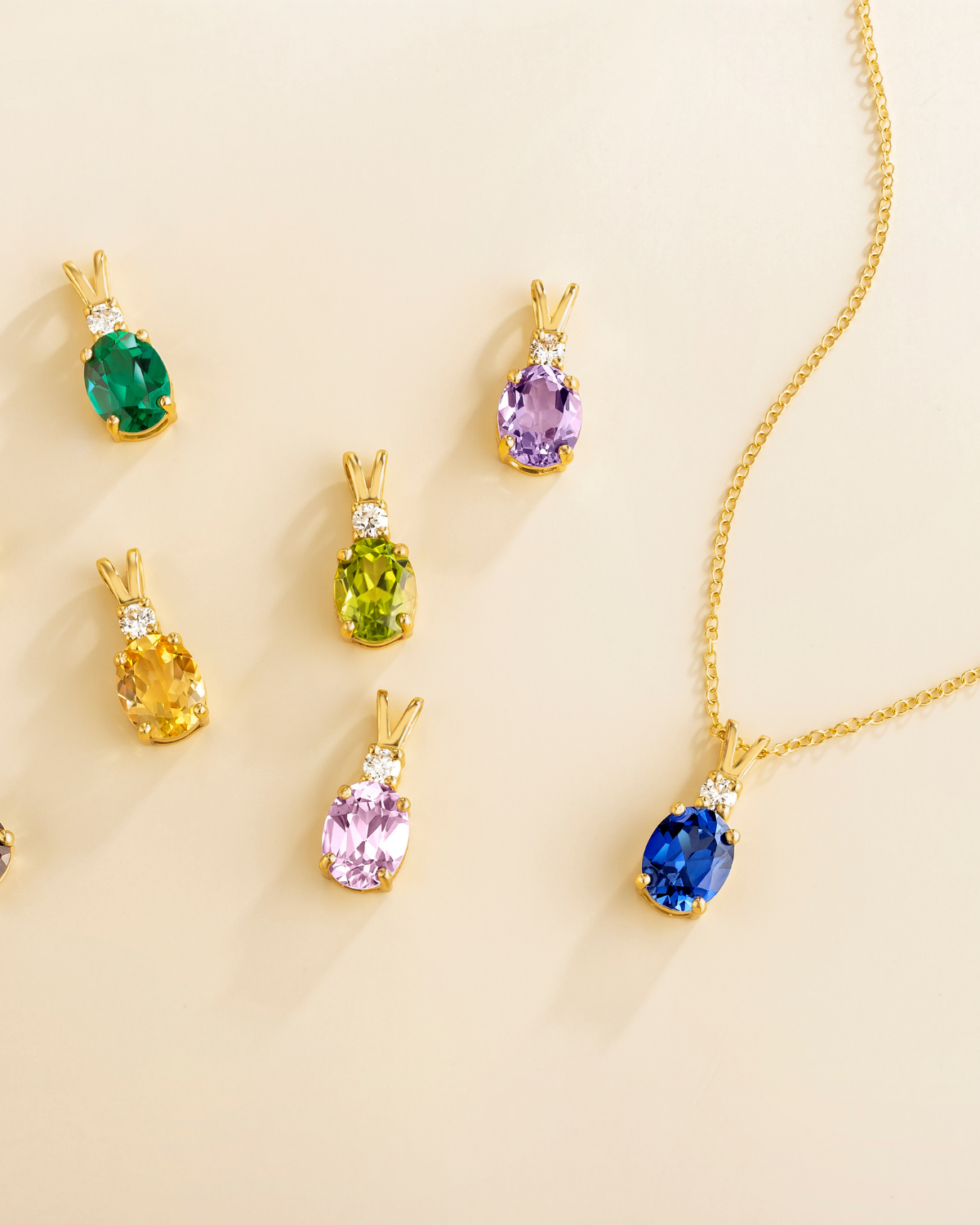 Blue Sapphire Pendant Necklace in 18k Gold Vermeil