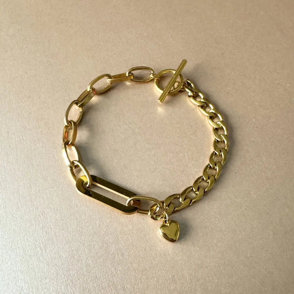 Danni Luxe 18k Gold T Bar Charm Bracelet