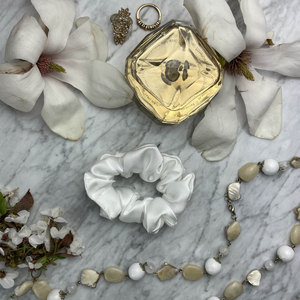 White Silk Scrunchie - Regular