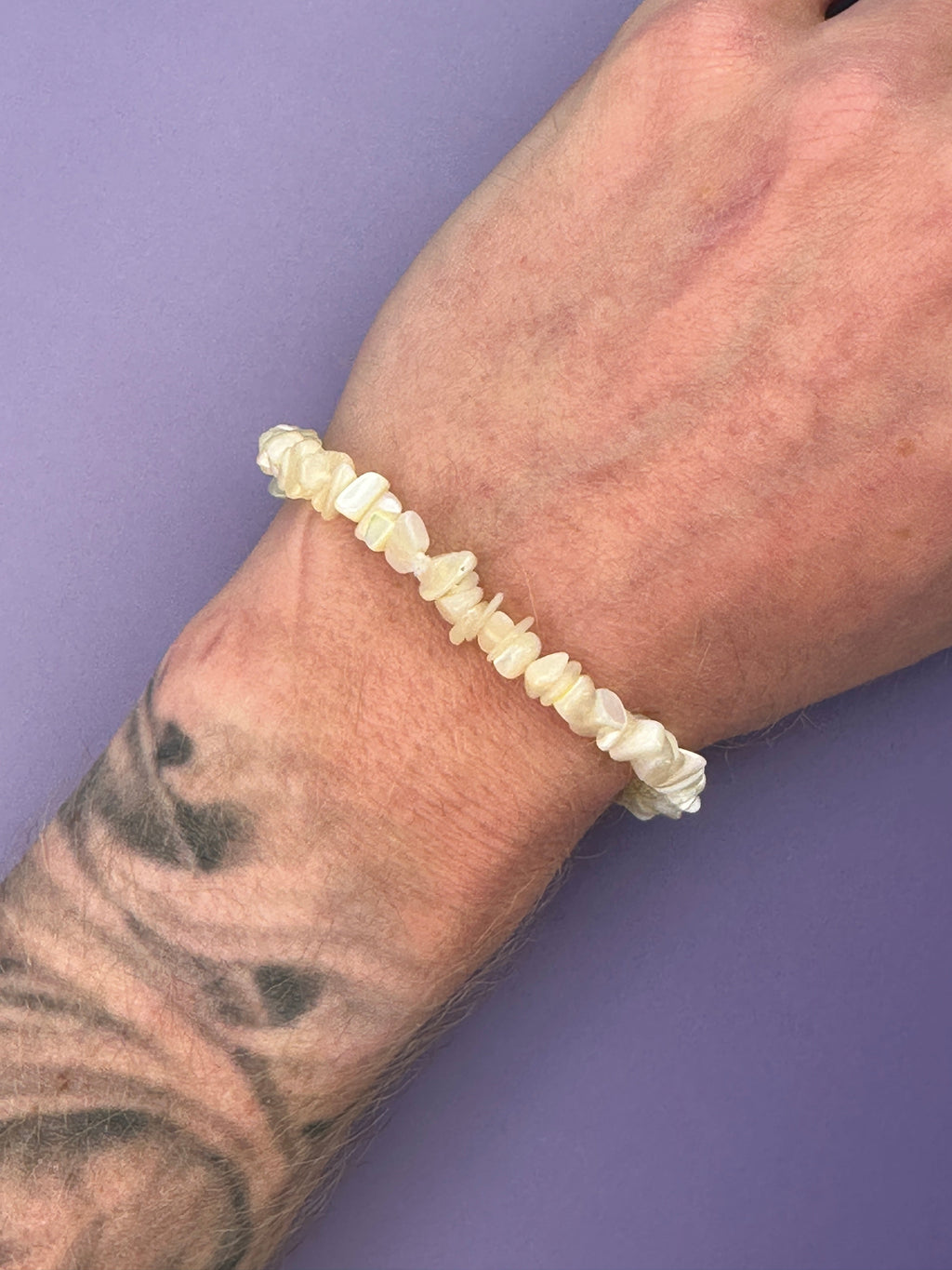 Mother of pearl - Crystal chip bracelet