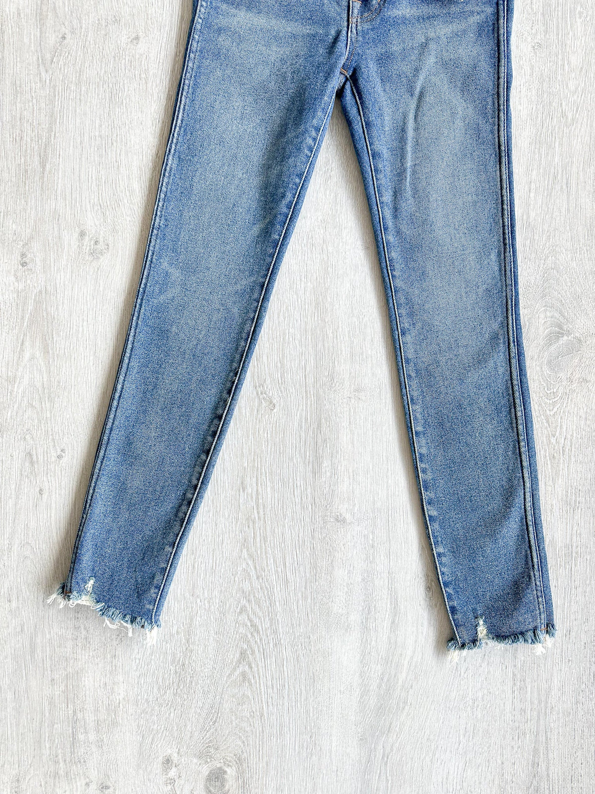 Madewell 10" High-Rise Skinny Jeans in Cordova Wash: Button-Front Edition