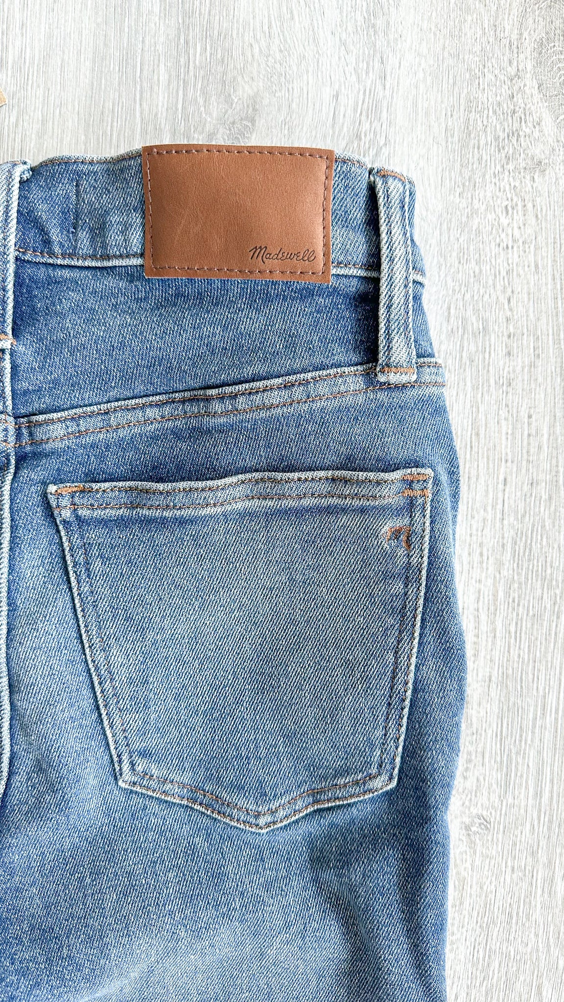 Madewell 10" High-Rise Skinny Jeans in Cordova Wash: Button-Front Edition