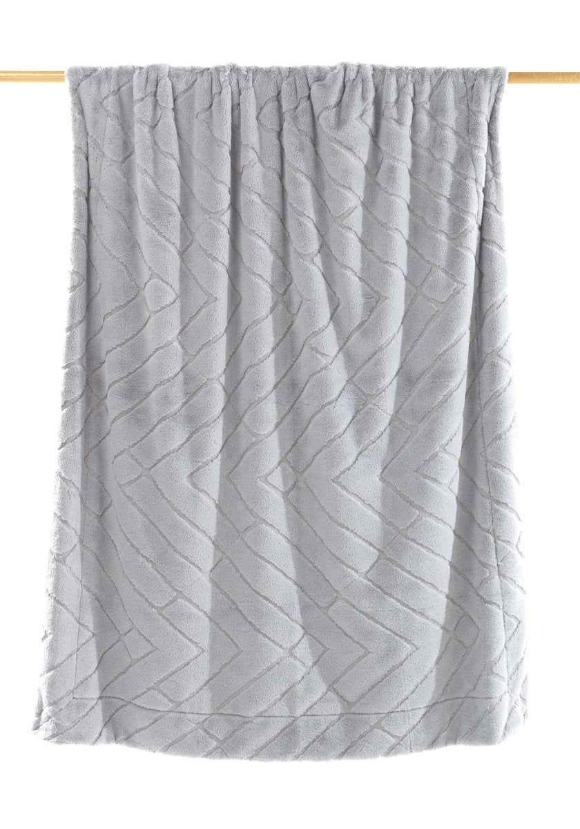 The Cozy Mora Kaplan Interior Luxury Soft Fox Faux Fur Throw Blanke