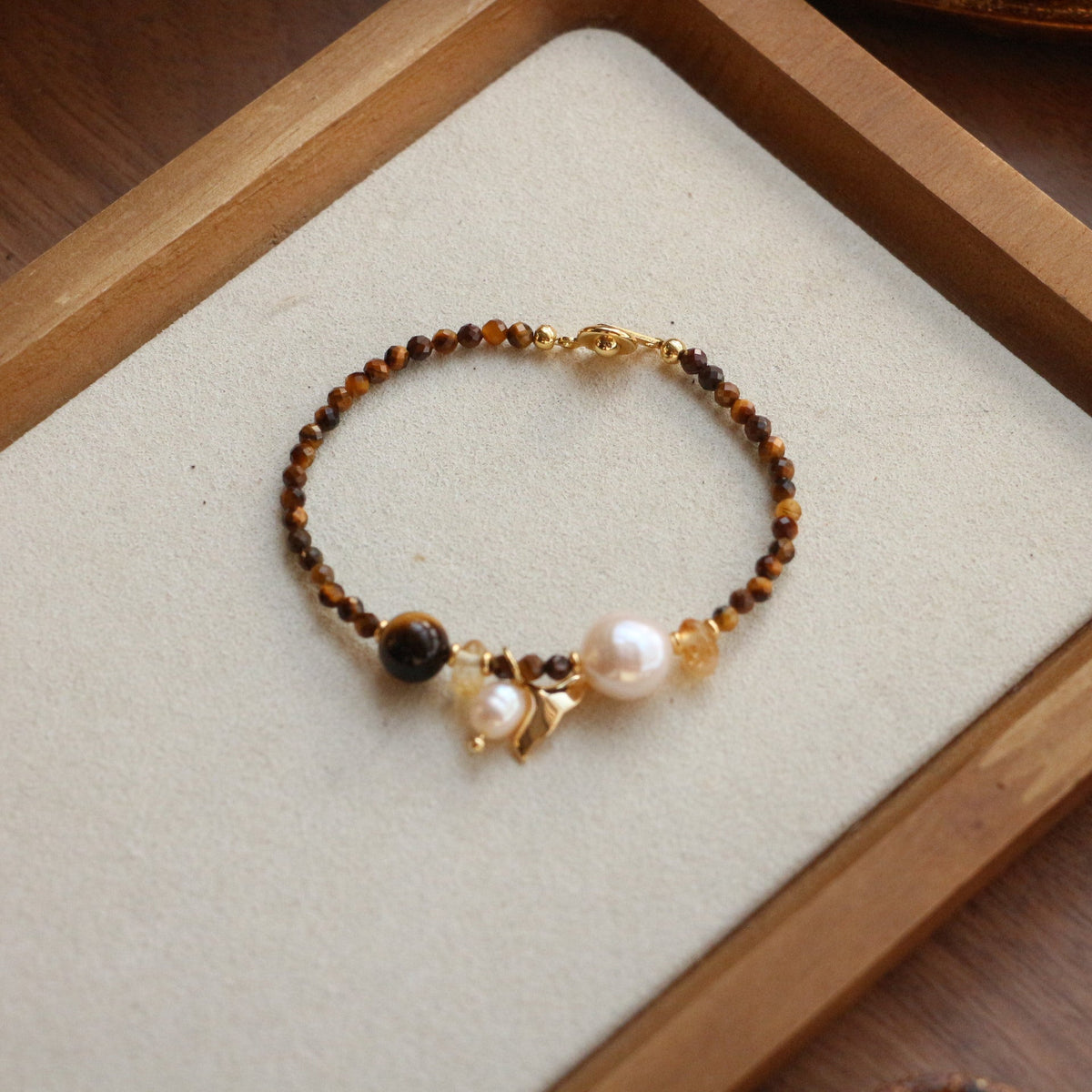 JEKIRA Tiger Eye & Baroque Pearl Bracelet