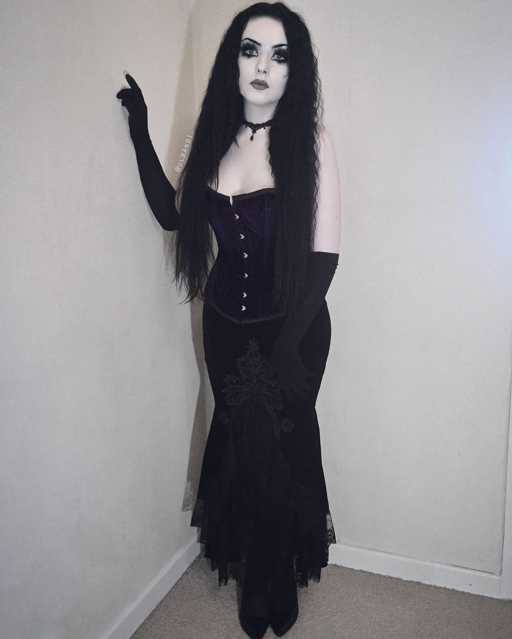 Dark In Love Cordelia Black Velvet Skirt - Gothic Fishtail Skirt Embroidered Lace