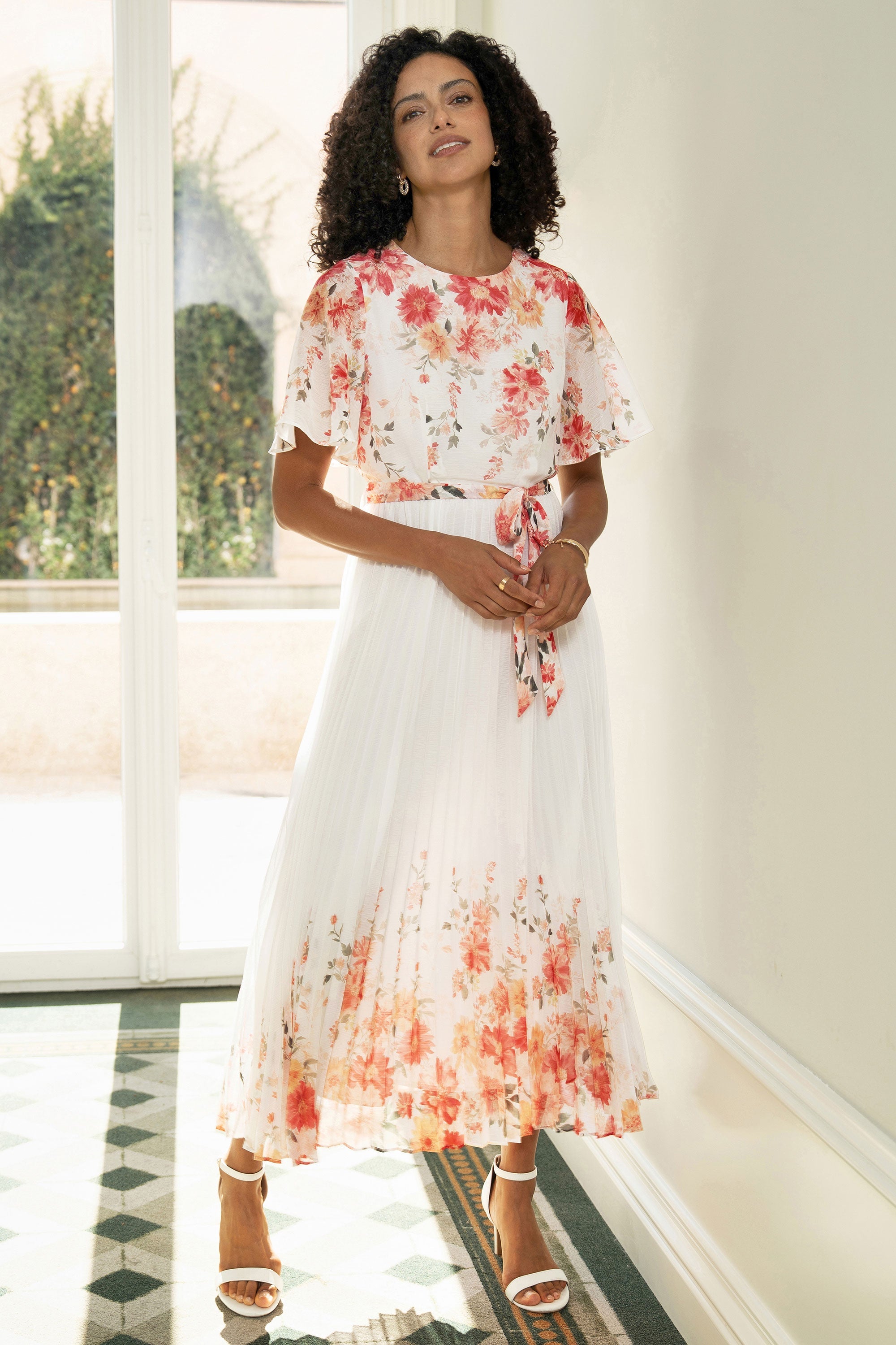 Yumi White Mirror Floral Design Pleated Midi Dress