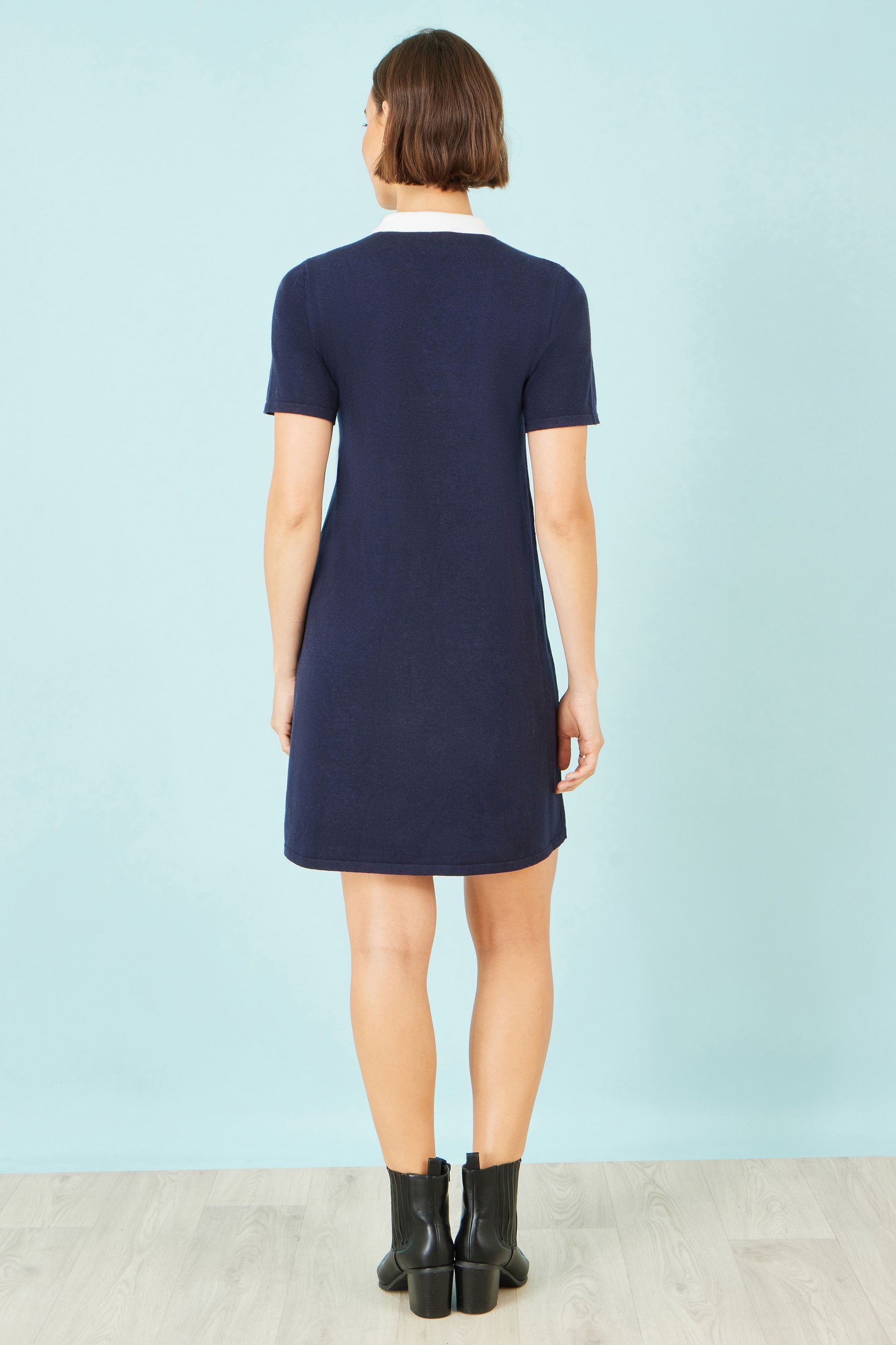 Yumi Navy Embroidered Knitted Floral Tunic