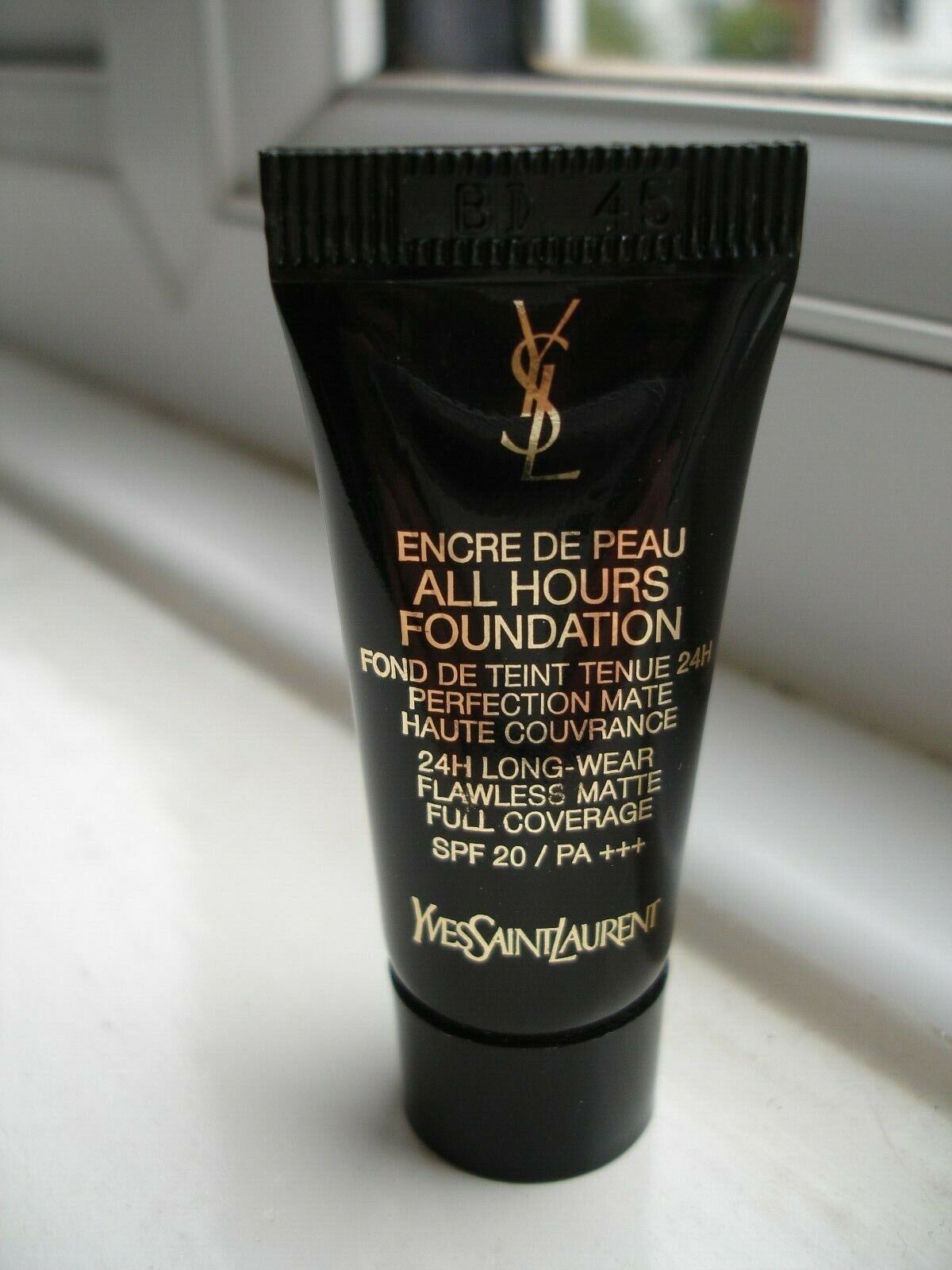 Yves Saint Laurent All Hours Foundation 5ml  0.16 fl. oz. official skincare sample Shade B 90 Ebony perfume tester