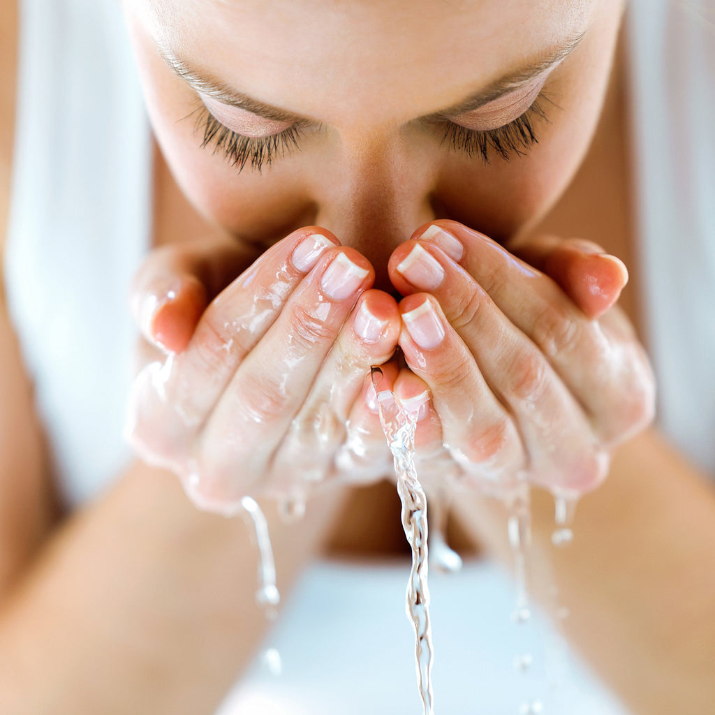 ALOA Detoxifying Charcoal Face Wash with Vitamin C & Green Tea | Acne-Fighting Daily Cleanser