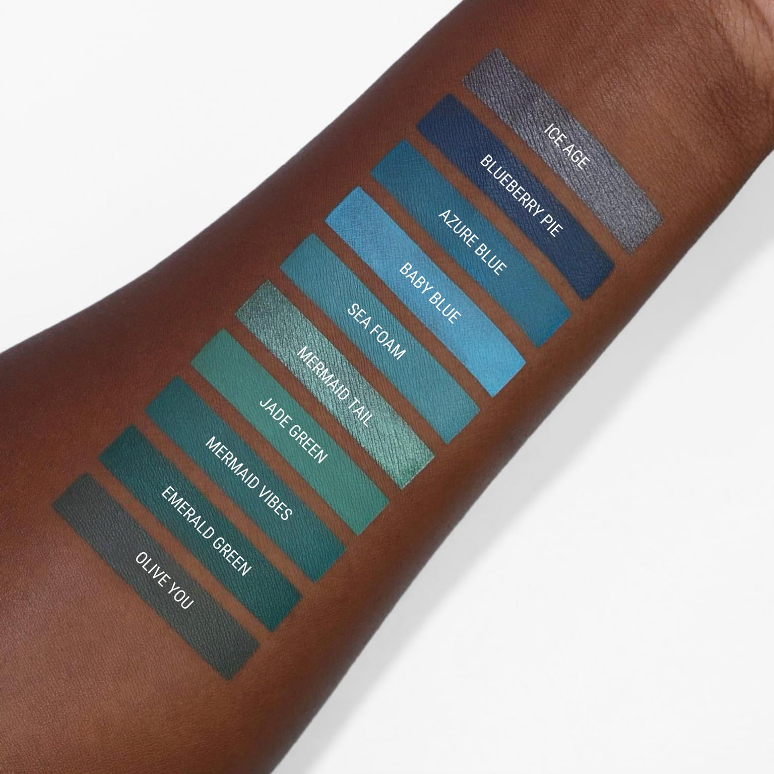 Aromi Emerald Green Matte Liquid Lipstick | Long-Lasting, Vegan & Cruelty-Free
