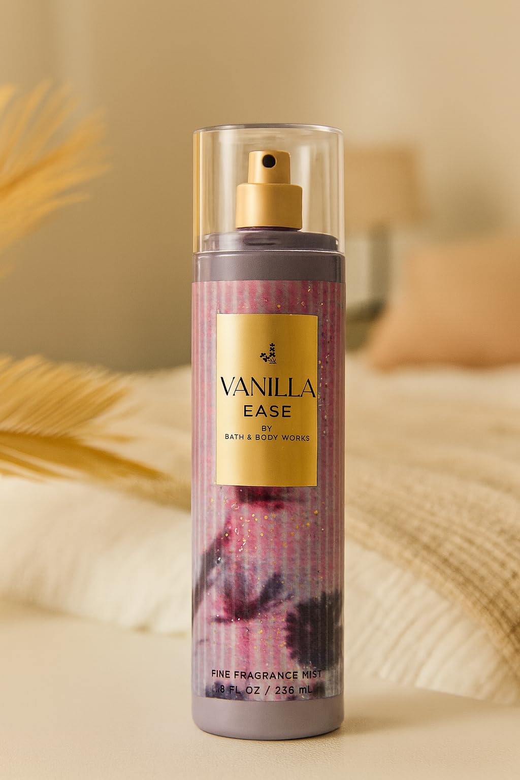 Bath & Body Works Vanilla Ease Fine Fragrance Mist 8 oz – Cozy Vanilla, Smoked Musk & Cashmere – Unisex Body Spray