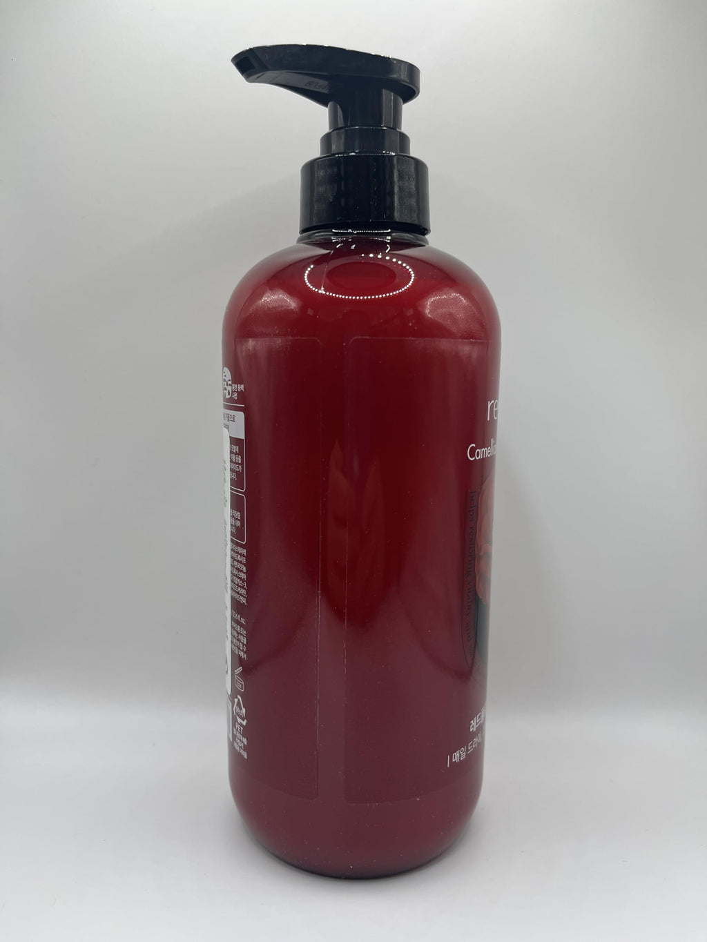COSMOCOS REDFLO Hair Shampoo 700 ml – Keratin, Camellia Nourishment & Shine