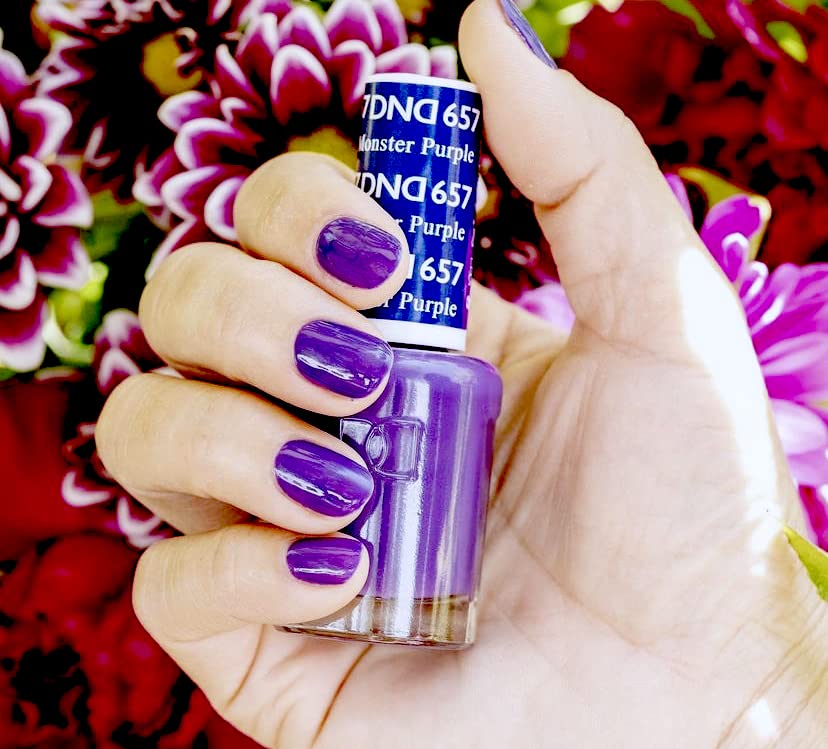 DAISY DND Gel Polish Set – Purple Collection 657 Monster Purple (0.5 fl oz) UV/LED Gel & Air Dry Duo