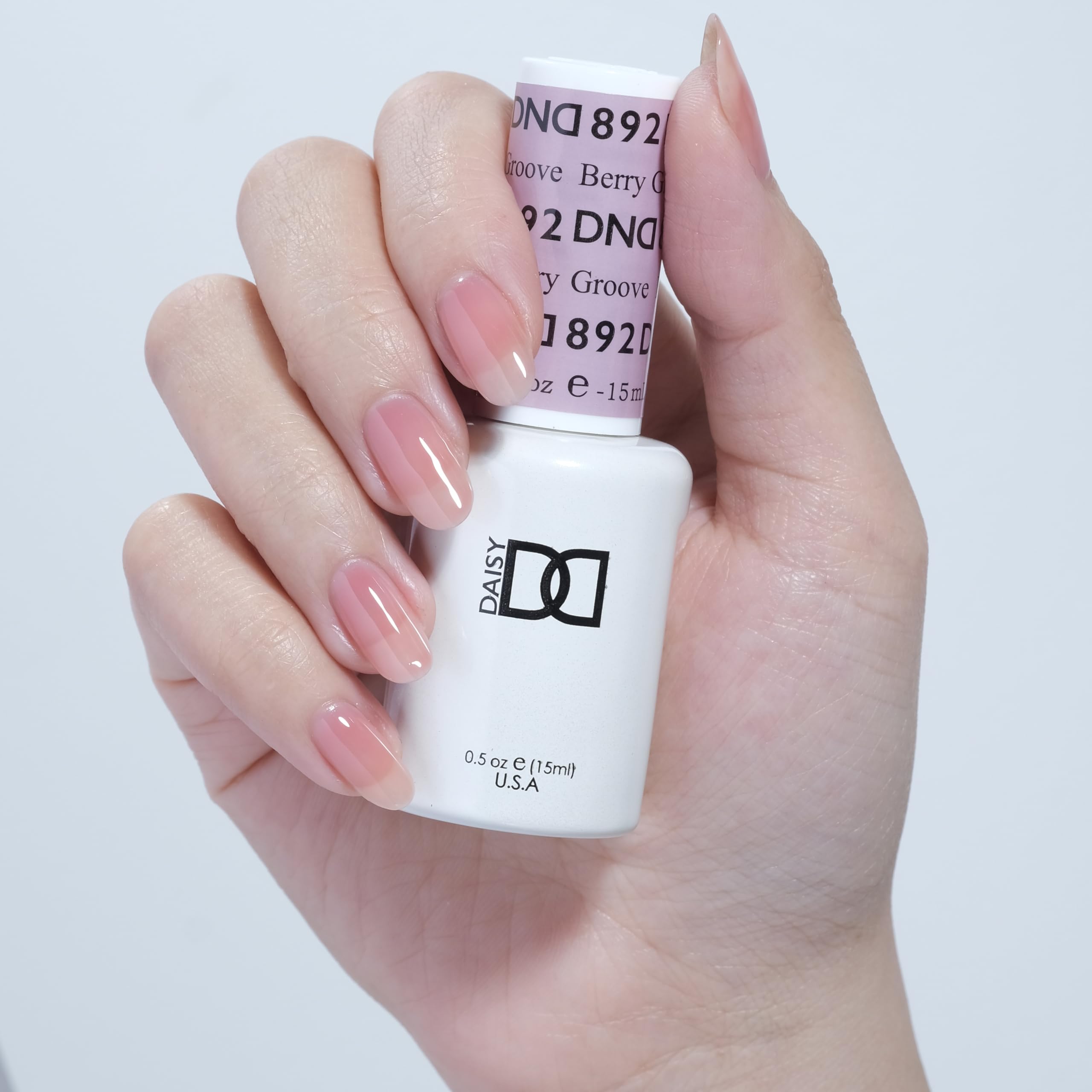 Daisy DND Gel Polish Set – Berry Groove #892 (Sheer Collection) Gel Polish + Lacquer Duo, 0.5 Fl Oz Each