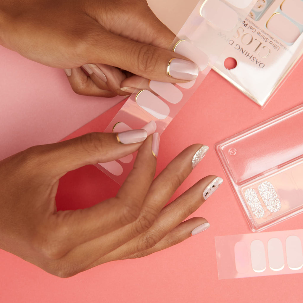 Dashing Diva Gloss Nail Strips Feeling Flush – UV-Free, Chip-Resistant Gel Finish (32 Wraps)