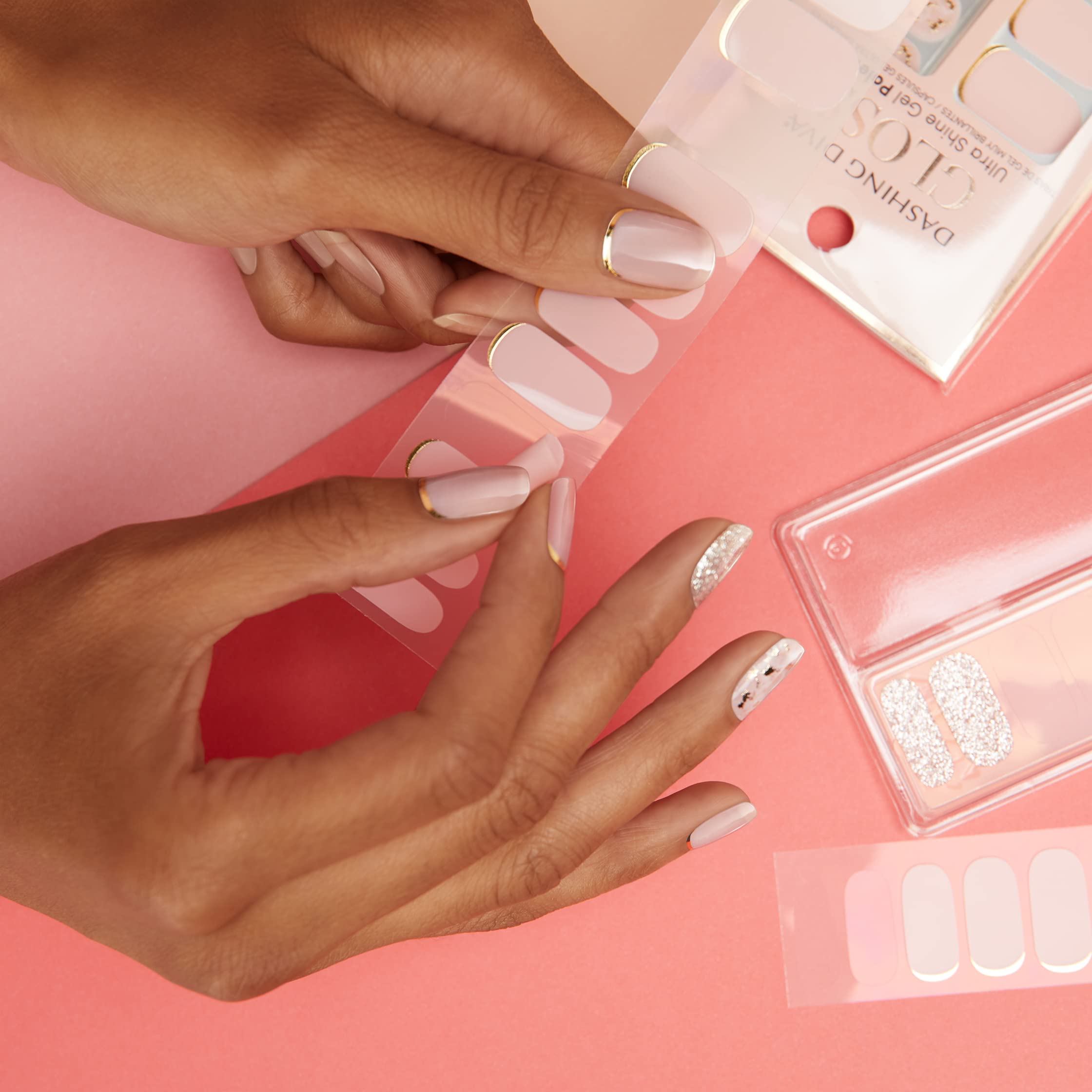 Dashing Diva Gloss Nail Strips Feeling Flush – UV-Free, Chip-Resistant Gel Finish (32 Wraps)