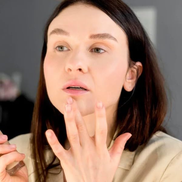 Emani HydraWear Brightening Foundation – Buildable Coverage, Hydration, Silicone-Free, Vegan & Cruelty-Free – Golden Amber
