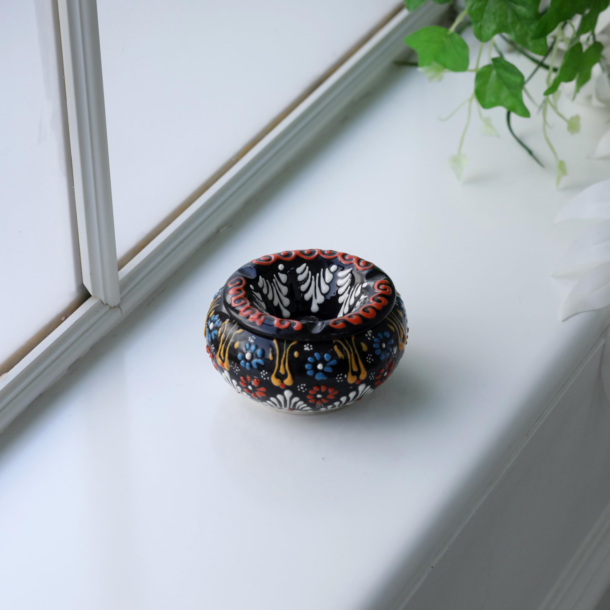 EVANILIFE Decorative Ceramic Jar with Windproof Lid – Turkish Decor (Black)