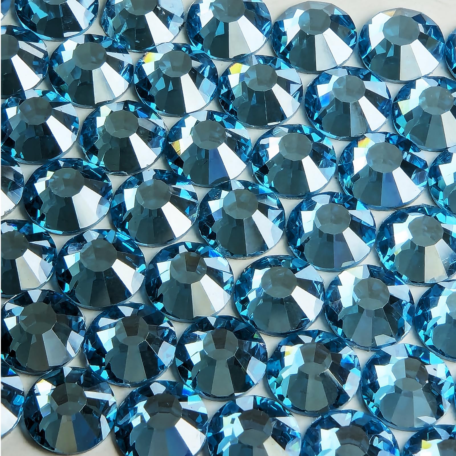 Genie Crystal SS20 Ice Aquamarine Flatback Rhinestones – 1440pcs, White-Film Coated, Non-Hotfix