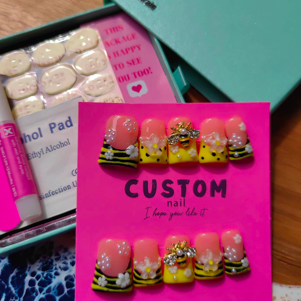 Gleamrain Duck-Shape Press-On Nails – Medium Length, Luxury Acrylic Glue-On Nails with Rhinestones & Floral Design (10 Pcs)