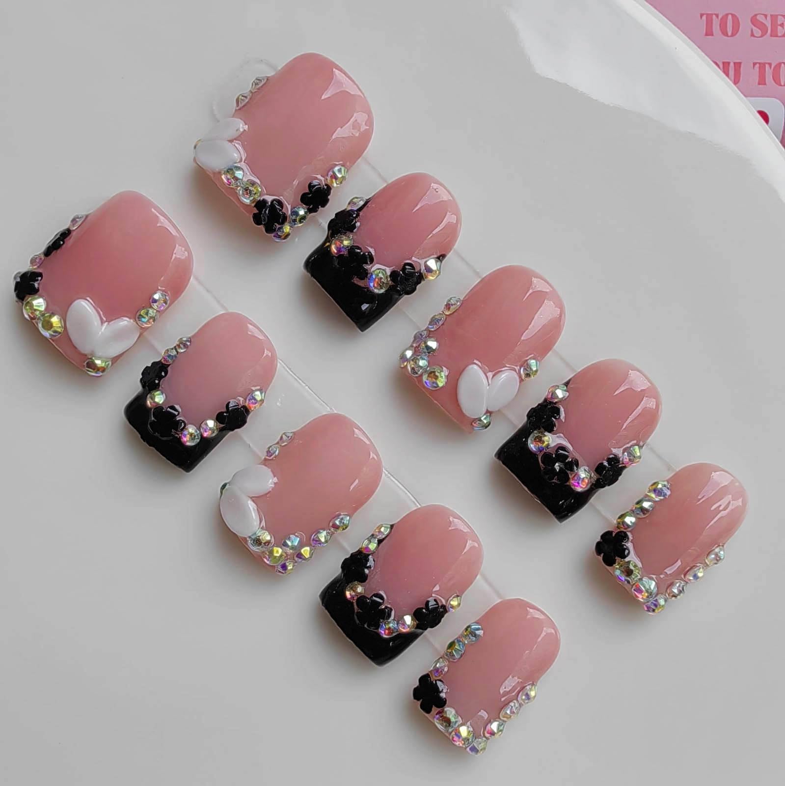 Gleamrain Short Press-On Nails – Nude Base with White & Black French Tips, 10pcs M (Pattern 1101)