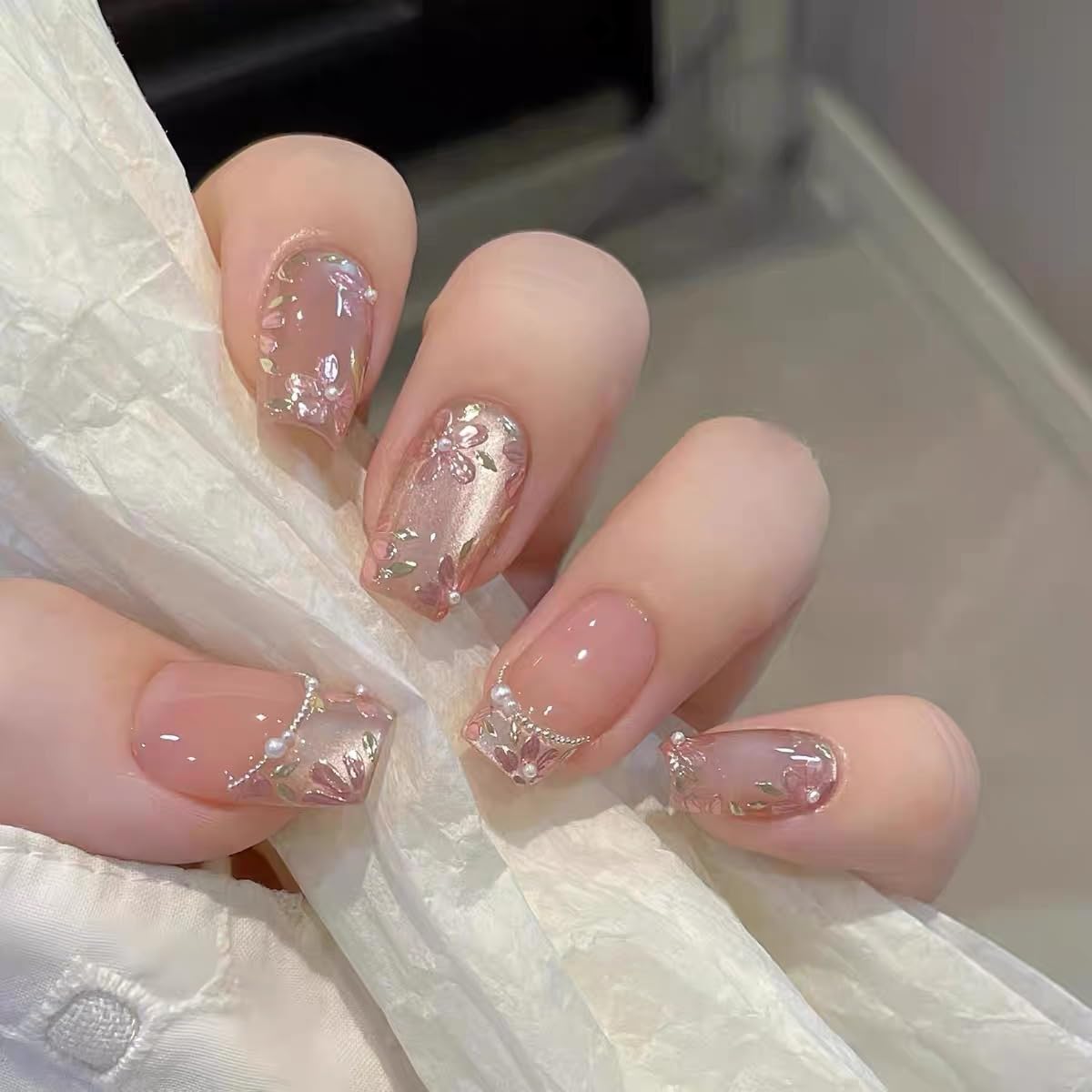 GLORS Medium Ballerina Press-On Nails – Nude Pink with Rose Gold Foil & Pearl Accents (10 Pieces, Medium MB)