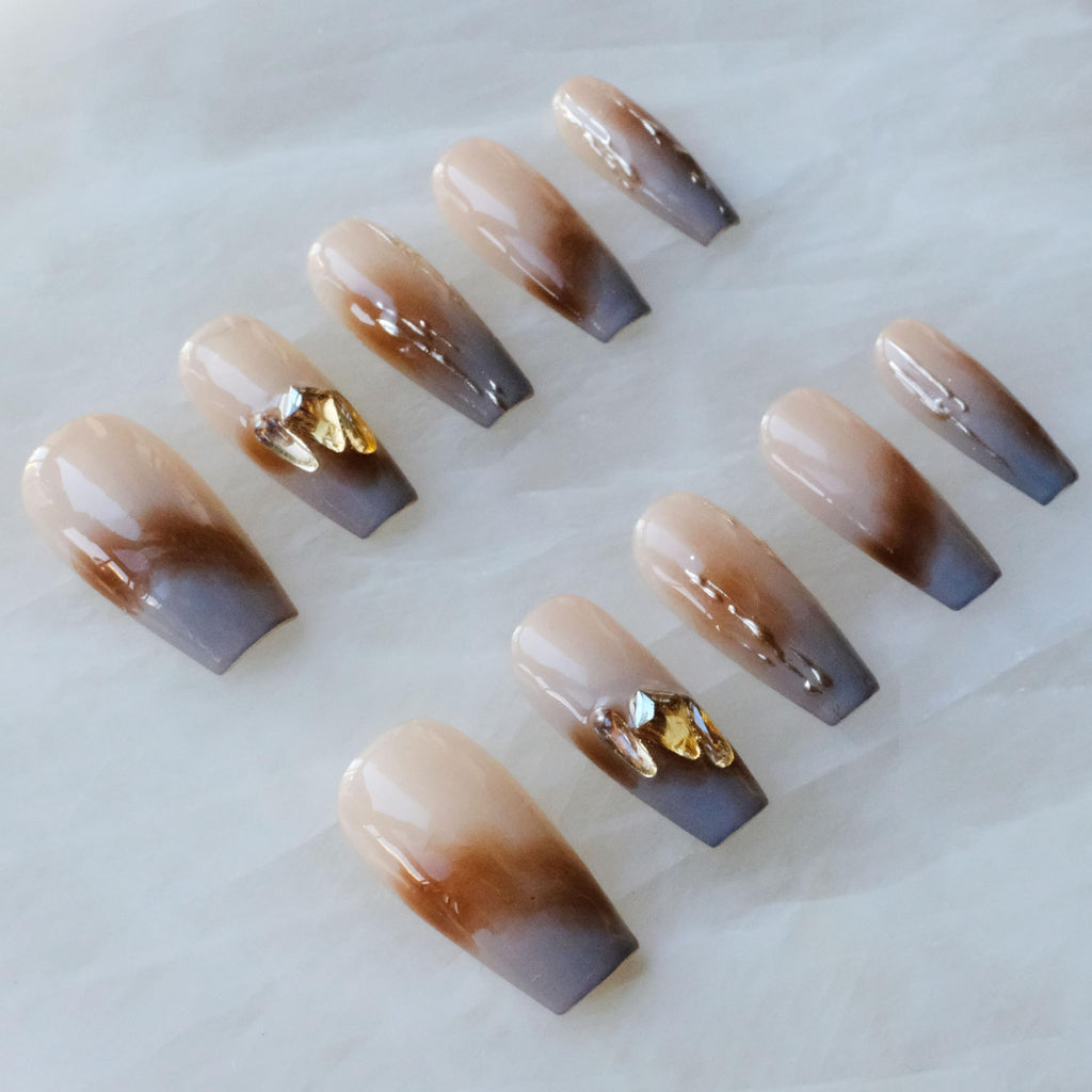 GLORS Ombre Press On Nails - Long Ballerina Nude to Gray with Gold Accent | 10-Piece Set (Small LB)