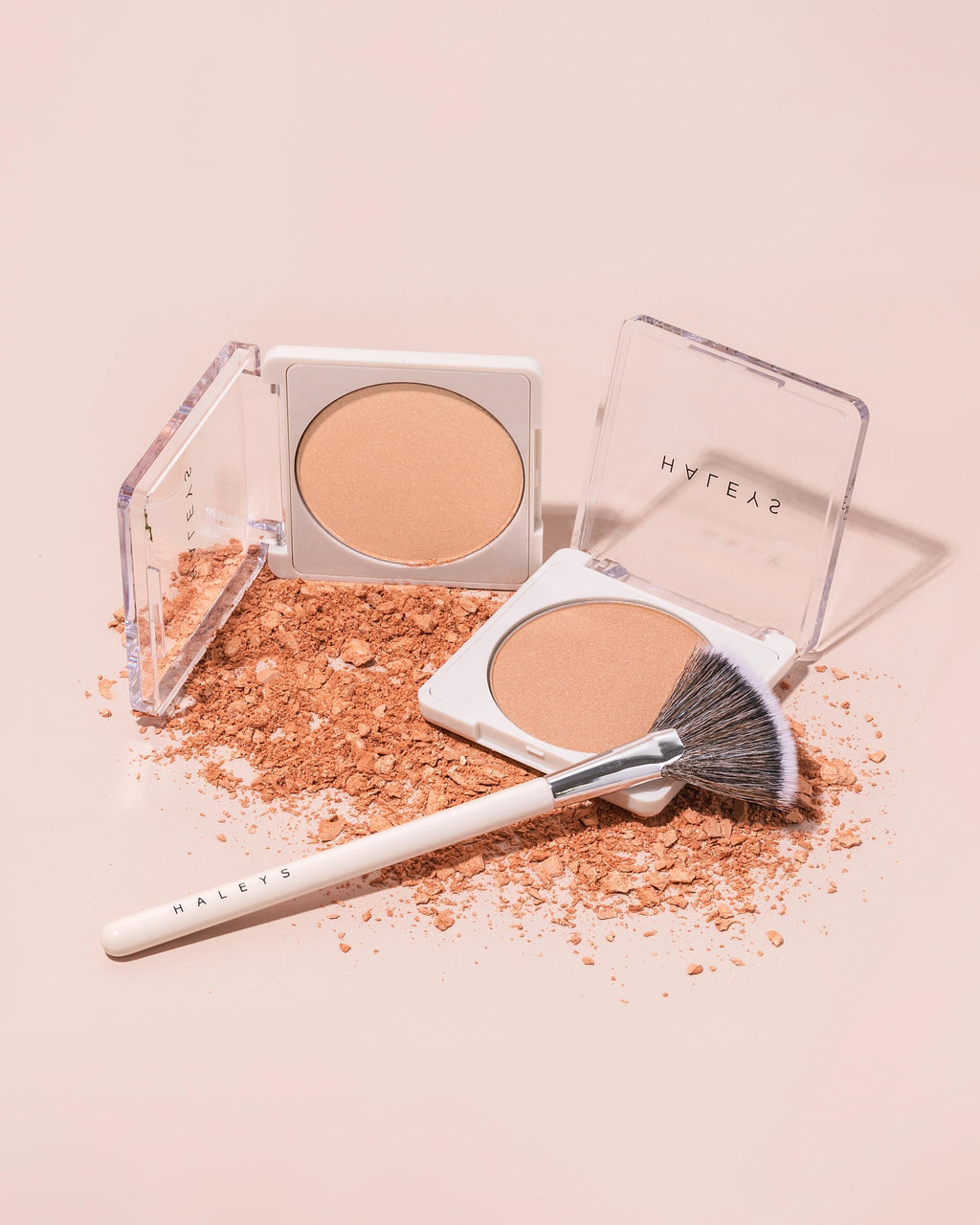 HALEYS Re-fract Smoothing Highlighter Powder – Buildable, Cruelty-Free, Carmine-Free Glow