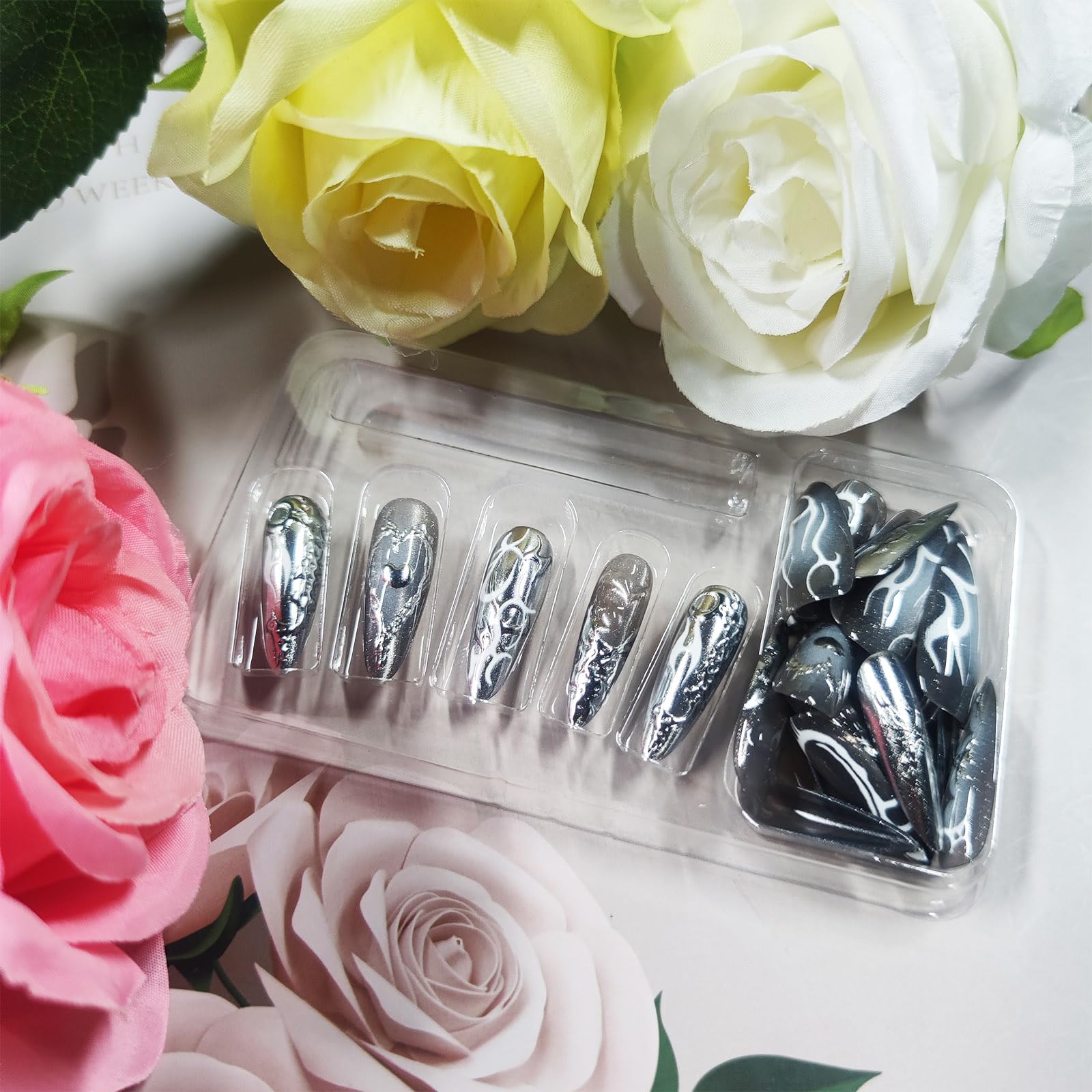 HZJXRT 24-Piece 3D Love Heart Press-On Nails – Butterfly Design, Almond Medium, Valentine Gel Nails