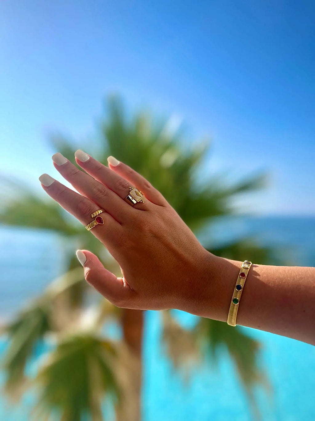 Seira Luxe 18k Gold Plated Jewelled Cuff