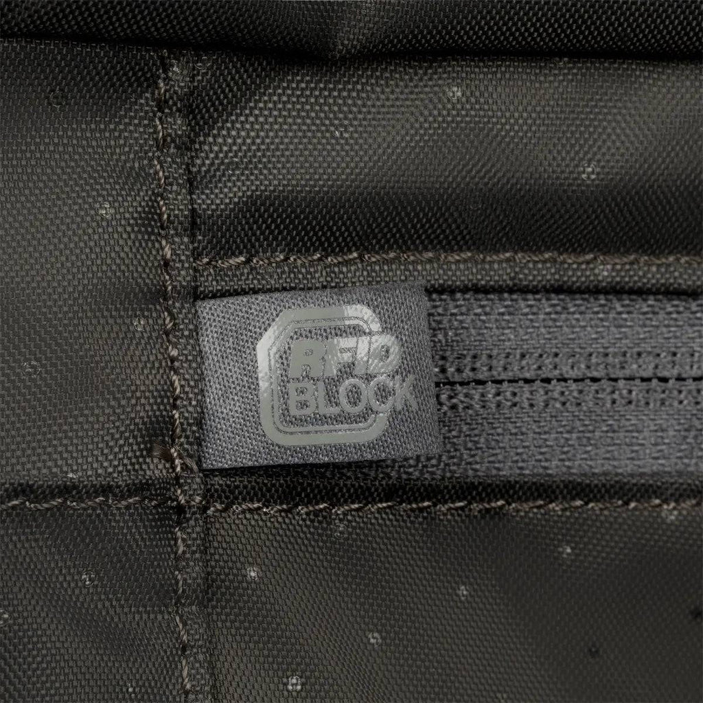 InCase A.R.C. Brief With ReSpun 100% Recycled Polyester 12L