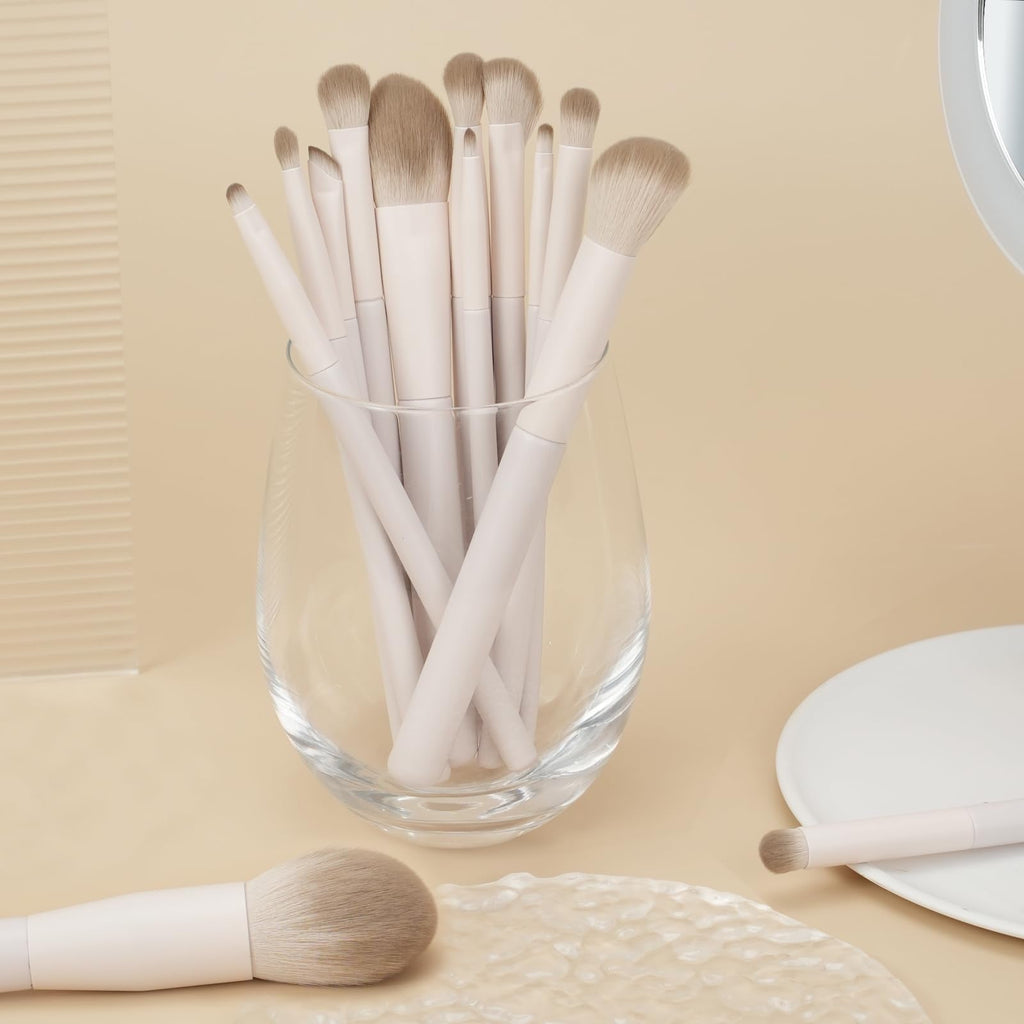 Intercilium Rains 13-Piece Makeup Brush Set – Premium Synthetic Pro Kit Milky B521