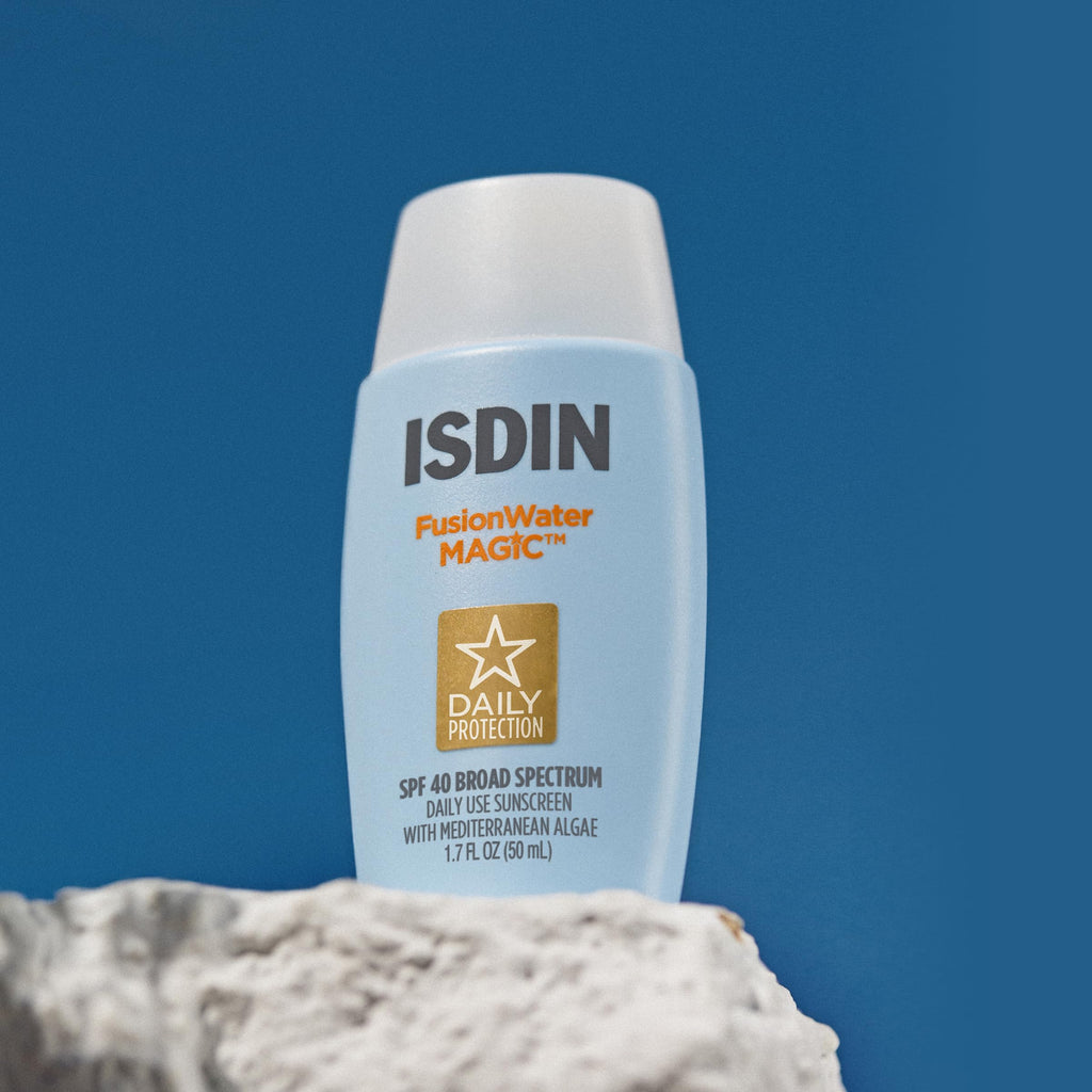 ISDIN Fusion Water MAGIC Gift Set – Lightweight SPF 50, 2 Sizes + Travel Beauty Bag
