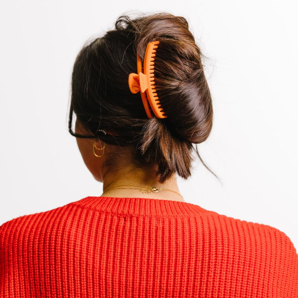 KAXI Hold Everything Midi Hair Claw – 44 Teeth, Neon Orange, Strong Clip for Thick and Thin Hair
