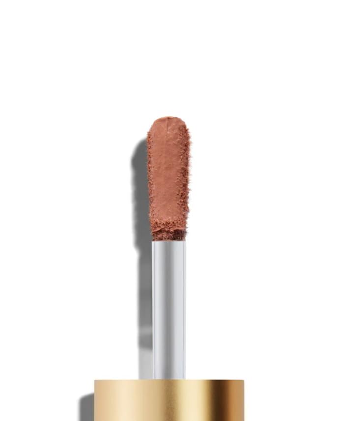 Lisa Eldridge Liquid Silk Eyeshadow Irene – Light Neutral Peachy Beige