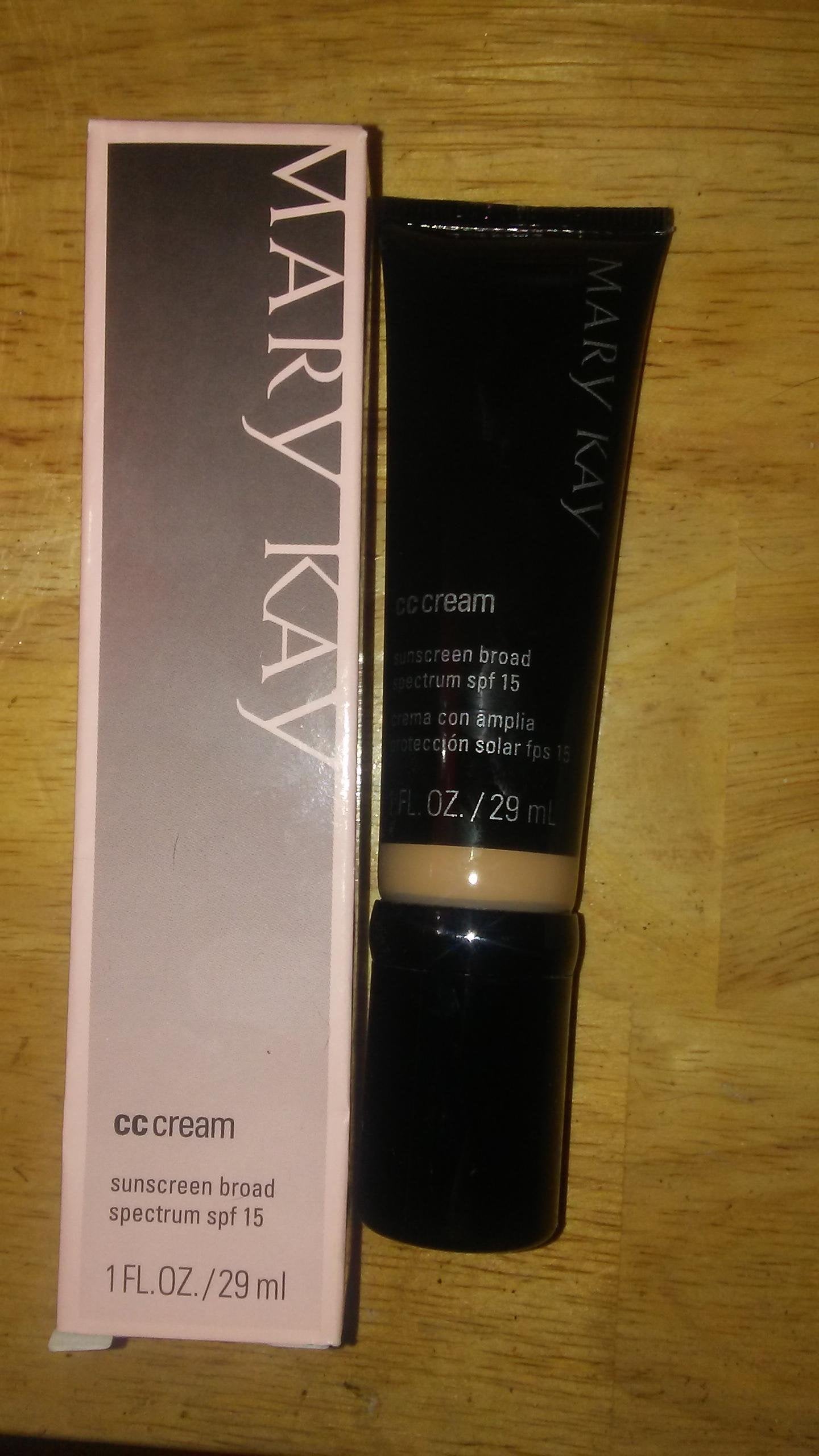 Mary Kay CC Cream Sunscreen SPF 15 – Medium to Deep, 1 oz