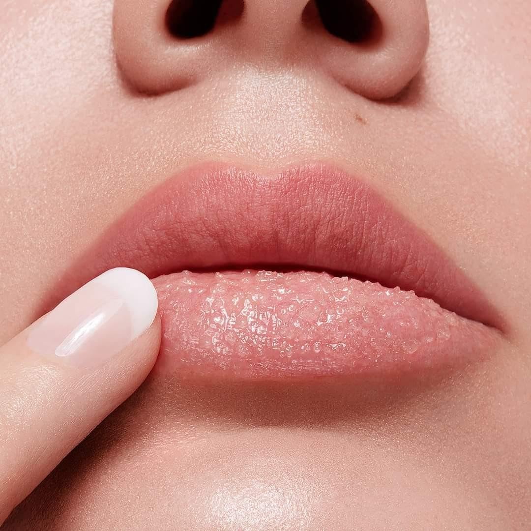 Mary Kay Satin Lips Set — Lip Mask-Scrub and Balm in 2 Steps