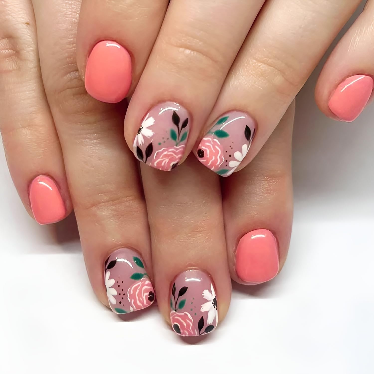 Namrec Flower Press On Nails – Daisy Design Short Square Nails (144Pcs, 6 Packs) | Glue-On, Glossy Finish