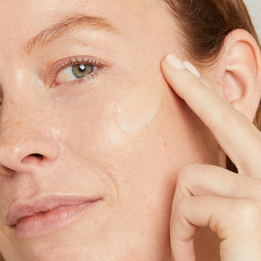 No7 Restore & Renew Multi-Action Serum – Firming Face & Neck, Hibiscus Peptides & Hyaluronic Acid