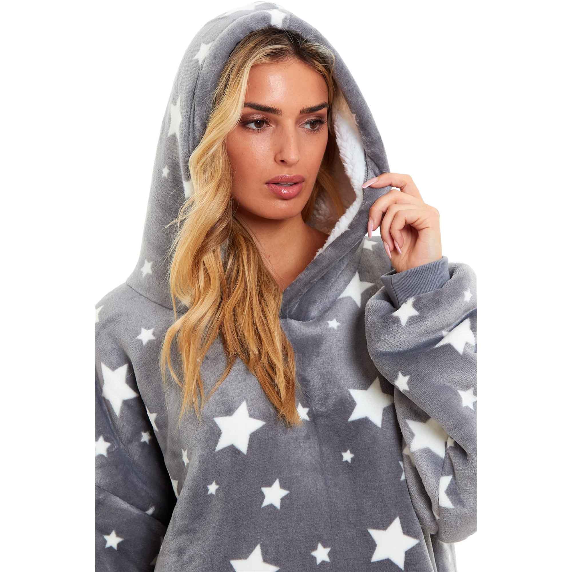 Daisy Dreamer Oversized Hooded Blanket Grey Stars Ultra Soft Sherpa Fur Lining Multipack Value Everyday Essential