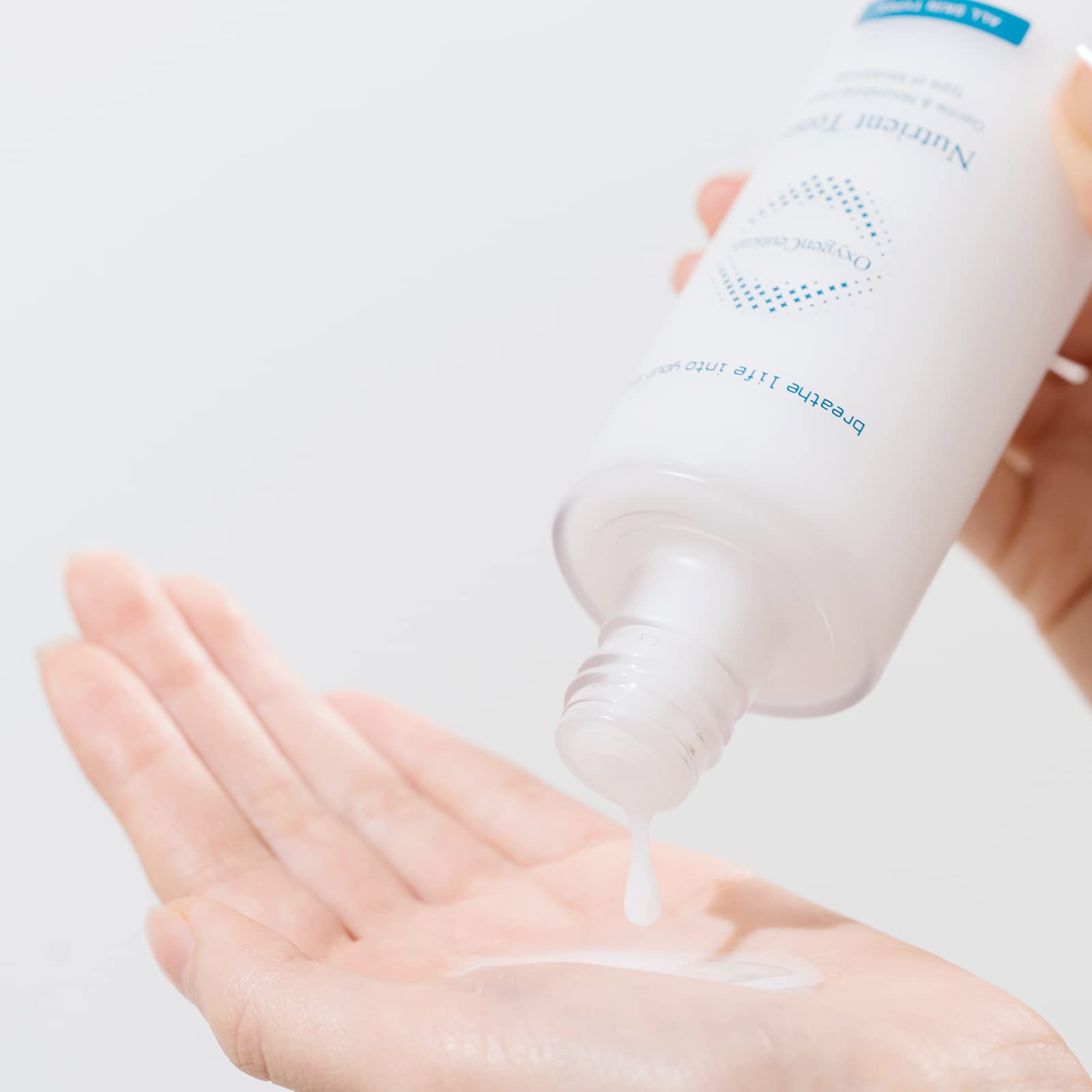 OxygenCeuticals Nutrient Toner – Essence-Type Hydrating Toner with Hyaluronic Acid