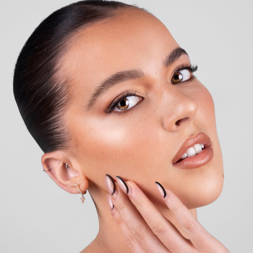 REFY Brow Pencil Medium – Buildable Definition for Brows