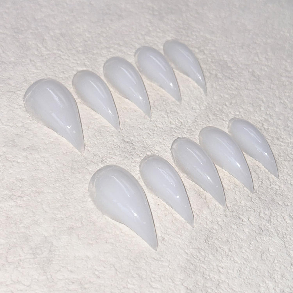RIICFDD Halloween Press On Nails – 24 Pcs Box | Dragon Claw & Eagle Claw Design Short Curved Stiletto Goth Nails